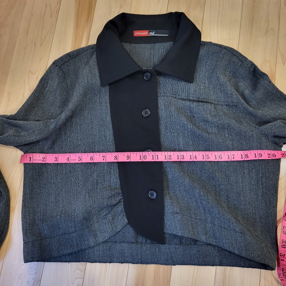 EUC Camela Mè Gray and Black Jacket - Picture 9 of 16